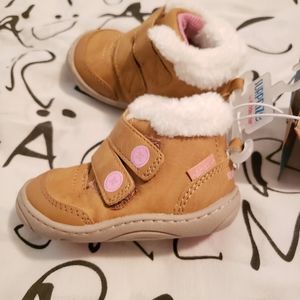 Surprize baby boots